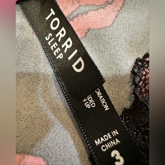 Torrid lace trim v neck sleep cami dream satin hearts size 3x - Picture 5 of 11